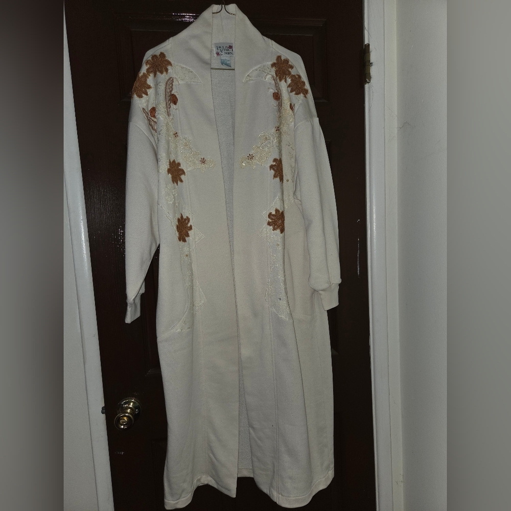 Women's Cream Floral Embroidered Coat